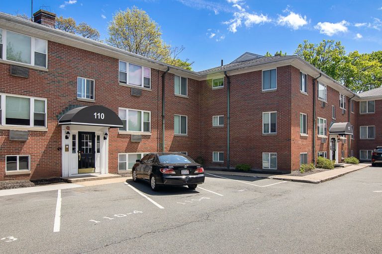 Photos Emerson Arms Apartments Melrose, MA